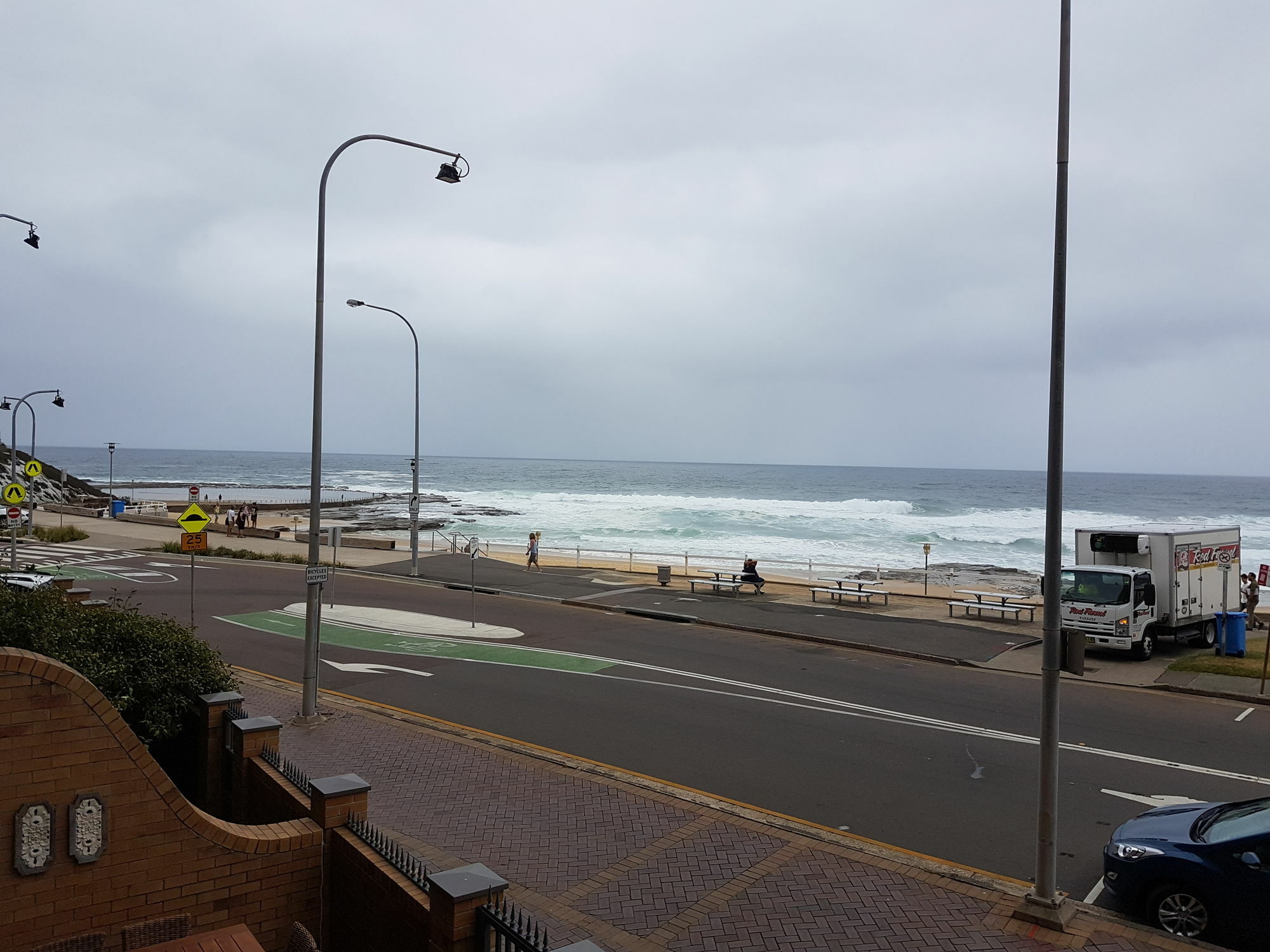 Newcastle Short Stay Accommodation - Sandbar Newcastle Beach Exterior photo